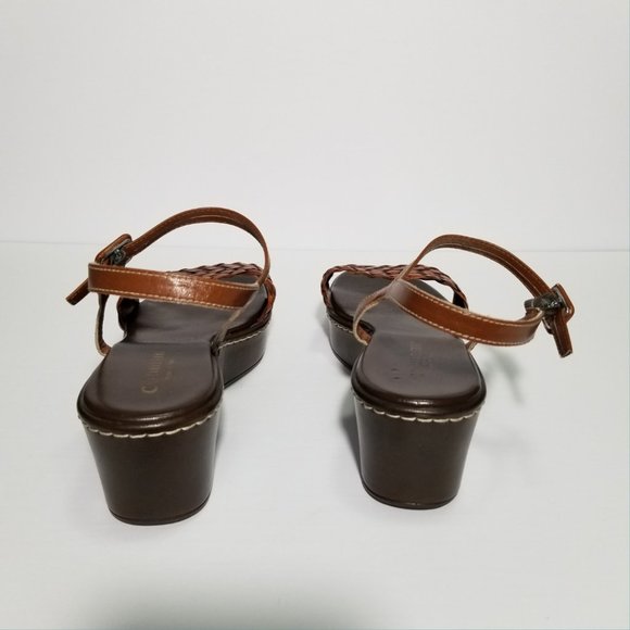 La Canadienne Brown T-Strap Platform Wedge Sandals - Picture 6 of 7